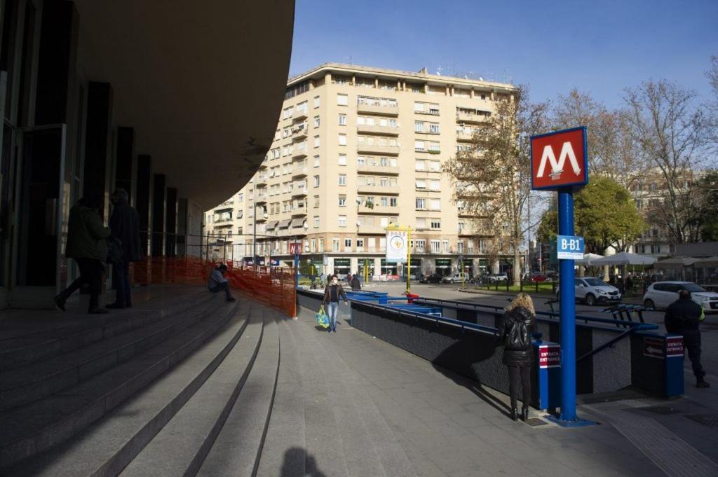 Studio Metro Bologna Rome Luaran gambar
