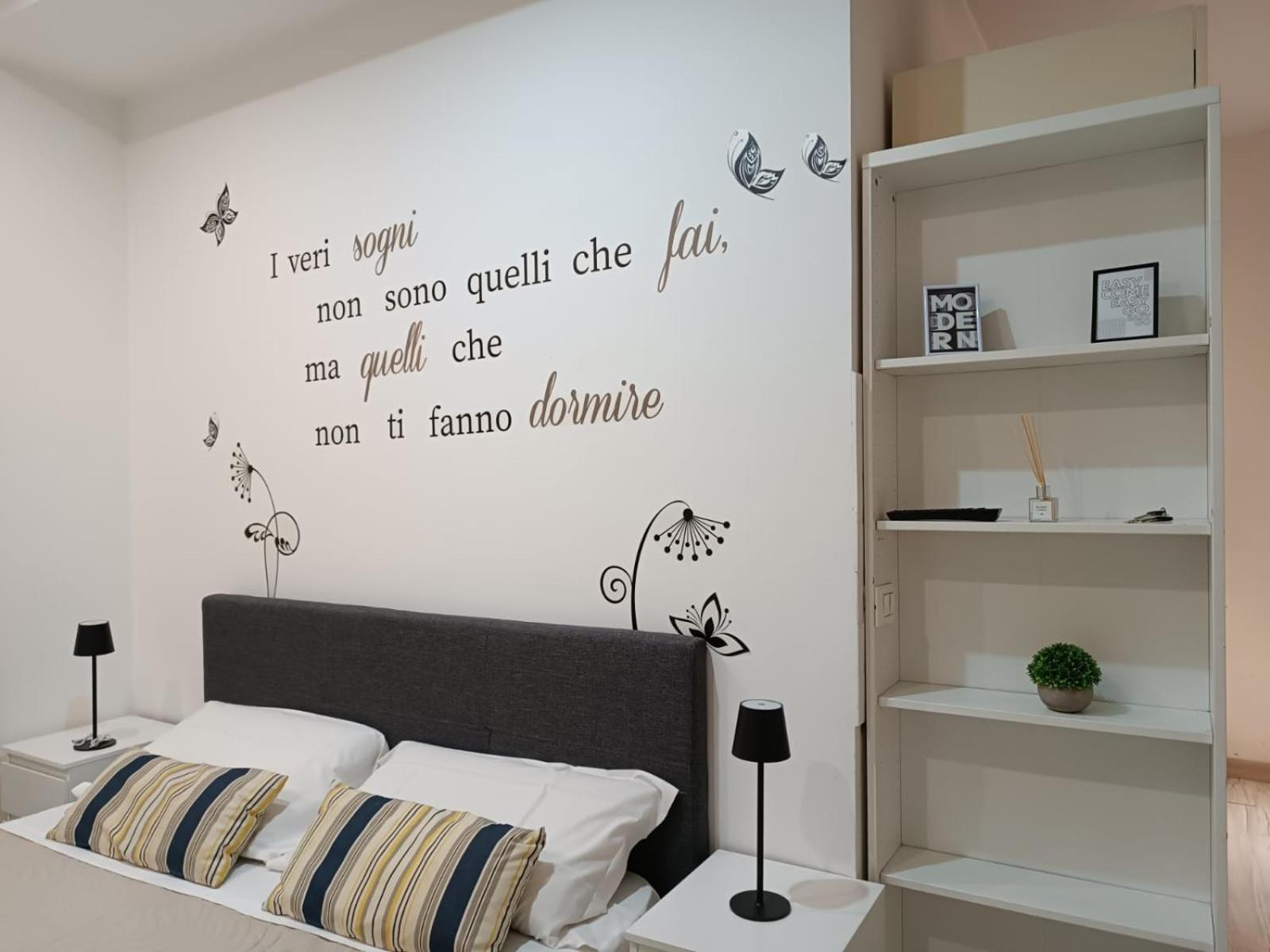 Studio Metro Bologna Rome Luaran gambar